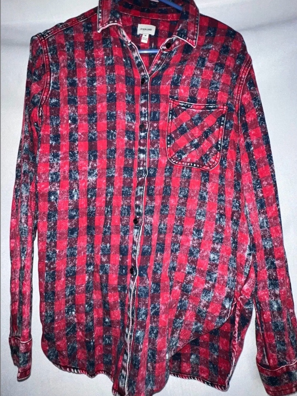 Sneak Peek Medium Cotton Flannel Red & Black Plaid Button-Up PTP 21"